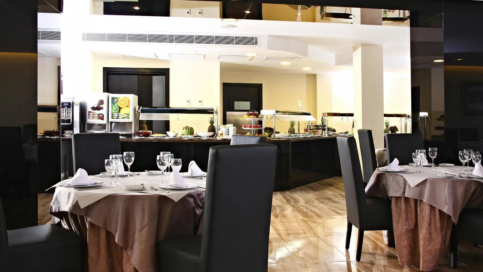 Dali Hotel Palma de Mallorca 0*,  İspanya